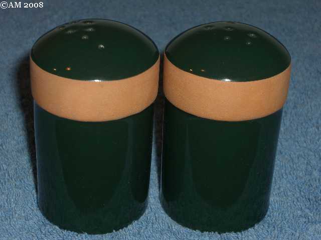 Colorworks table top shakers glazed forest green with band